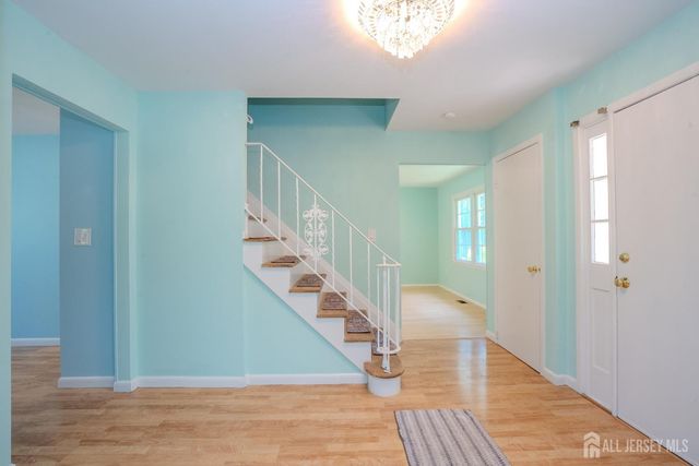 18 Parker Road, Plainsboro, NJ 08536