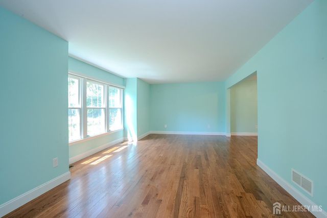 18 Parker Road, Plainsboro, NJ 08536