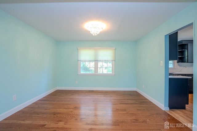 18 Parker Road, Plainsboro, NJ 08536