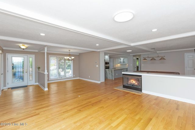 111 Somerset Lane, West End, NC 27376