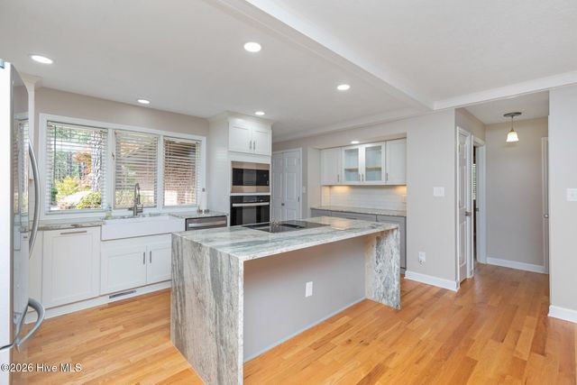 111 Somerset Lane, West End, NC 27376