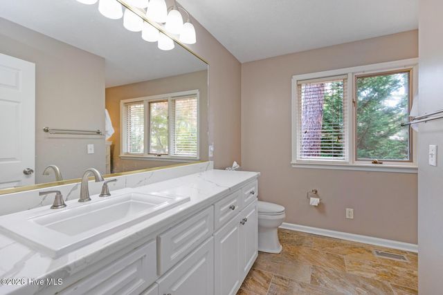 111 Somerset Lane, West End, NC 27376