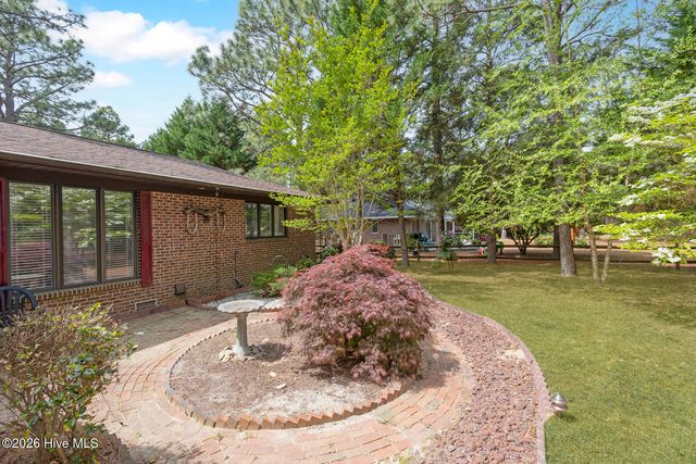 111 Somerset Lane, West End, NC 27376