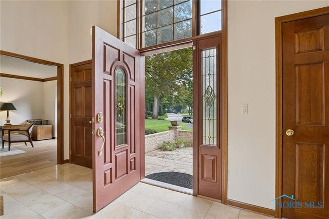 4816 Sunwood Drive, Toledo, OH 43623