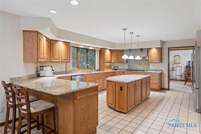 4816 Sunwood Drive, Toledo, OH 43623