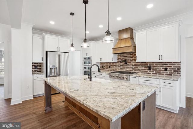 TOLER DR, Nokesville, VA 20181