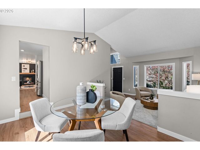 17369 WAKE ROBIN Cir, Oregon City, OR 97045