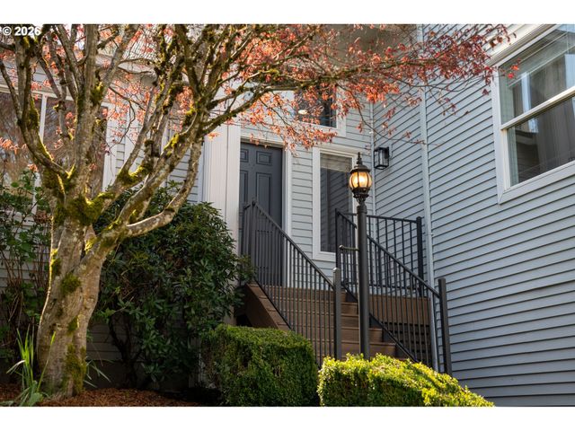 17369 WAKE ROBIN Cir, Oregon City, OR 97045