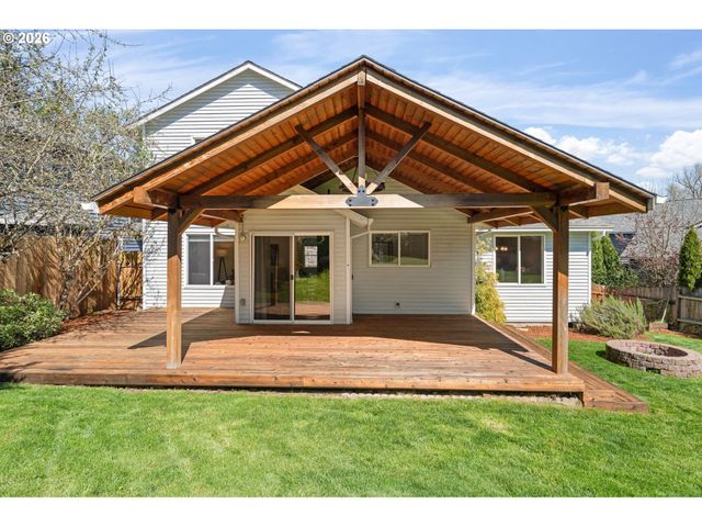 17369 WAKE ROBIN Cir, Oregon City, OR 97045