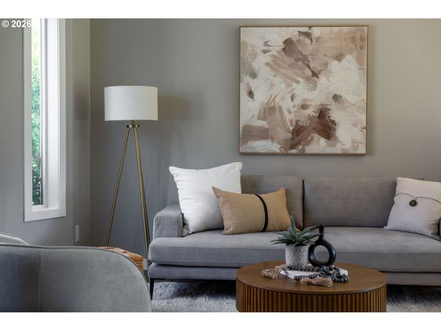 17369 WAKE ROBIN Cir, Oregon City, OR 97045