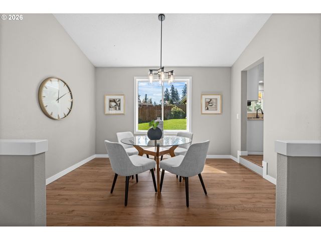 17369 WAKE ROBIN Cir, Oregon City, OR 97045