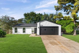 6934 Pickett Drive, Richmond, TX 77469