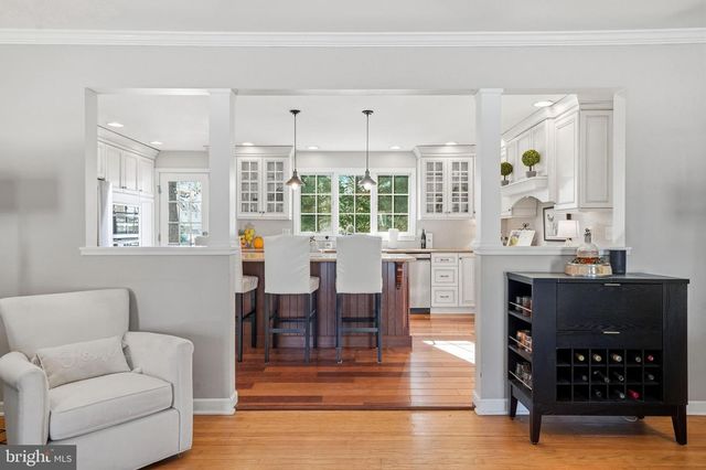 340 COLDSTREAM DR, Berwyn, PA 19312