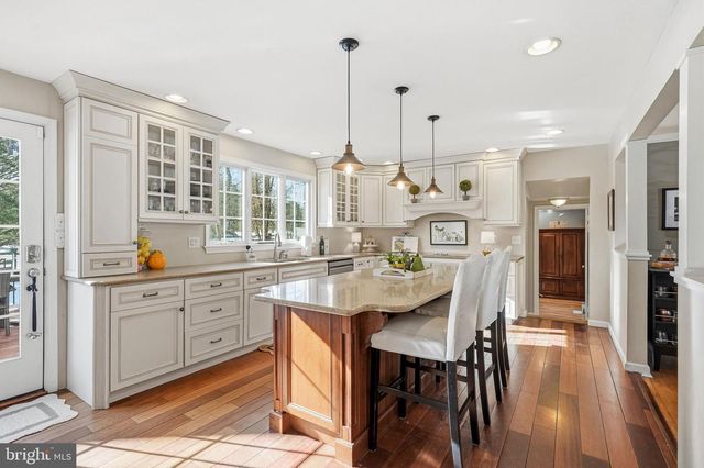 340 COLDSTREAM DR, Berwyn, PA 19312