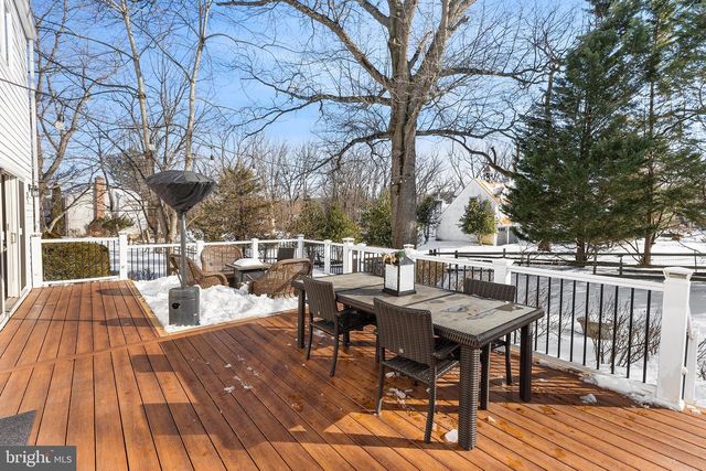 340 COLDSTREAM DR, Berwyn, PA 19312