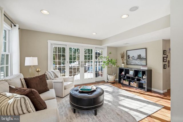 340 COLDSTREAM DR, Berwyn, PA 19312