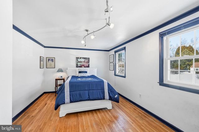 340 COLDSTREAM DR, Berwyn, PA 19312