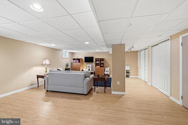 340 COLDSTREAM DR, Berwyn, PA 19312