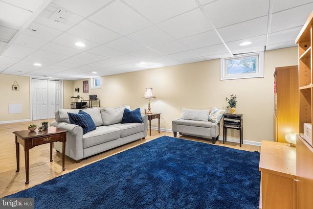 340 COLDSTREAM DR, Berwyn, PA 19312