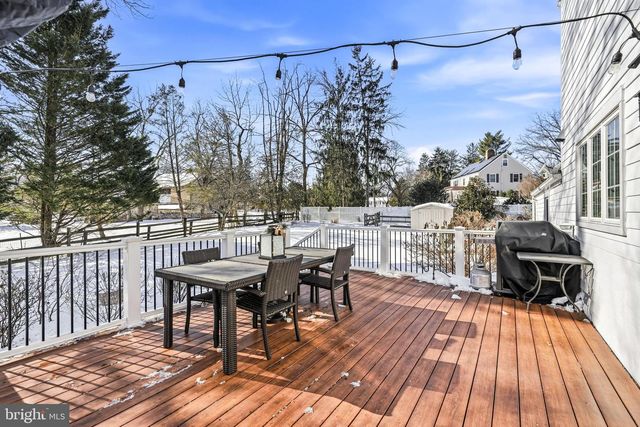 340 COLDSTREAM DR, Berwyn, PA 19312