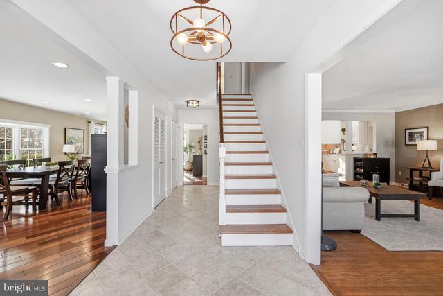 340 COLDSTREAM DR, Berwyn, PA 19312