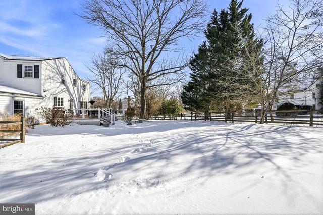 340 COLDSTREAM DR, Berwyn, PA 19312