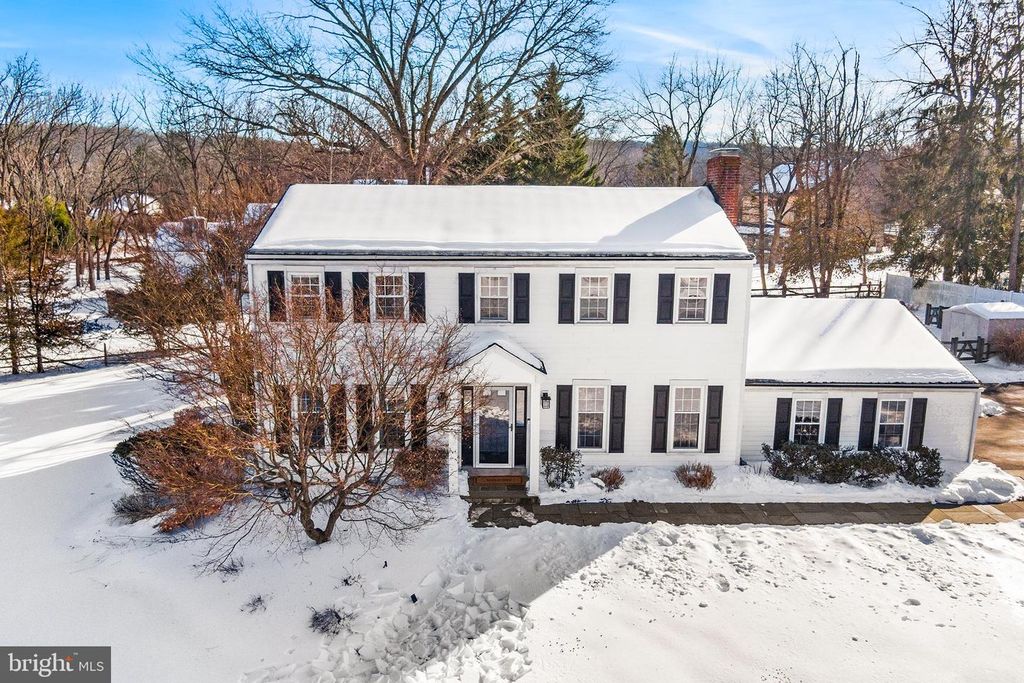 340 COLDSTREAM DR, Berwyn, PA 19312