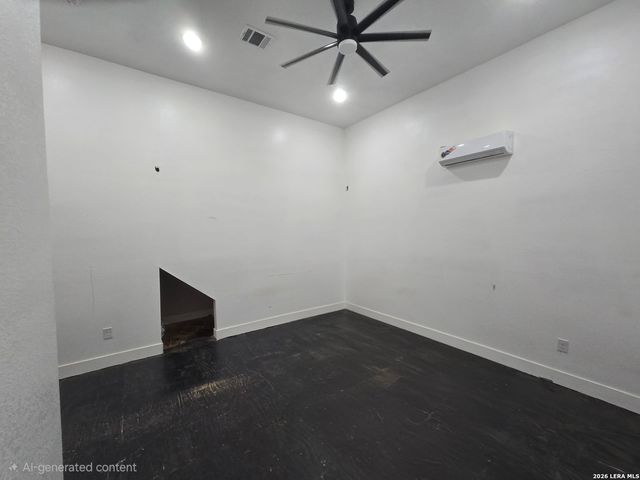 21805 Senior Rd, Von Ormy, TX 78073