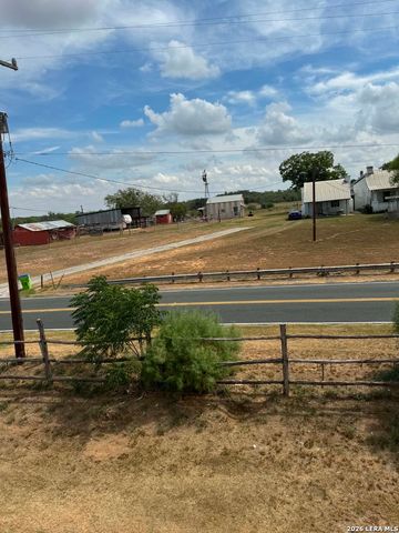 21805 Senior Rd, Von Ormy, TX 78073