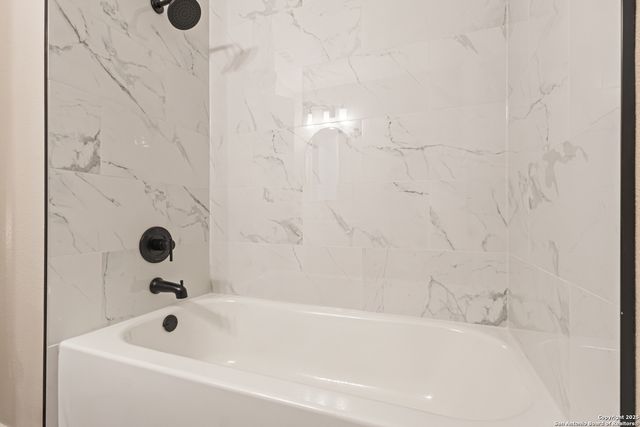 12243 Gwendolen Dr, San Antonio, TX 78253