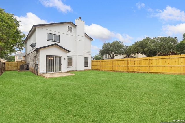 12243 Gwendolen Dr, San Antonio, TX 78253