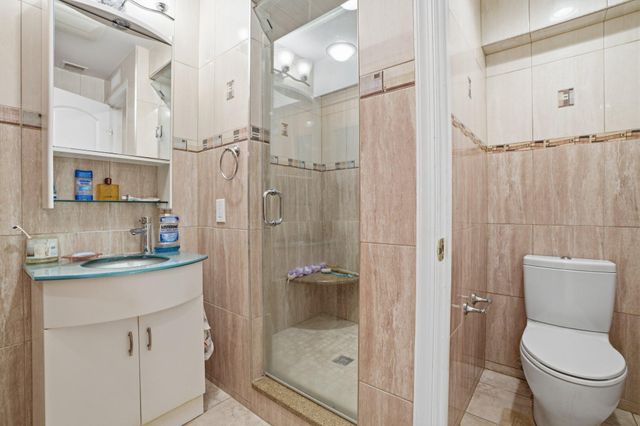 2780 HONEYSUCKLE LN, Huntingdon Valley, PA 19006