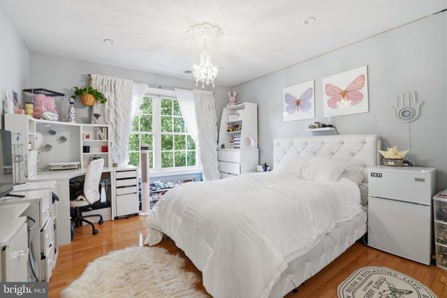2780 HONEYSUCKLE LN, Huntingdon Valley, PA 19006