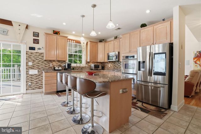 2780 HONEYSUCKLE LN, Huntingdon Valley, PA 19006