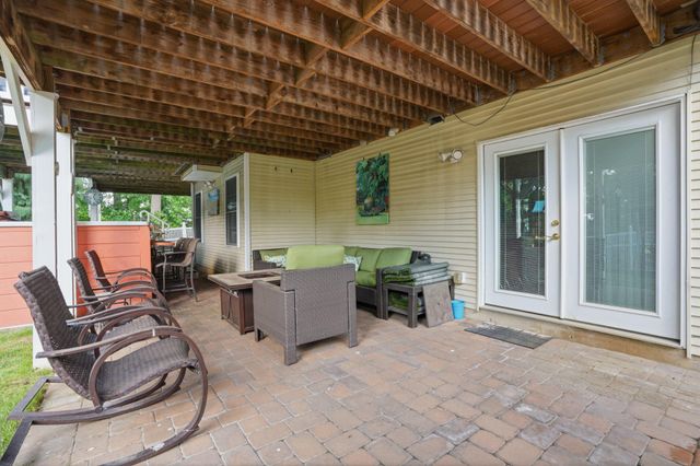 2780 HONEYSUCKLE LN, Huntingdon Valley, PA 19006