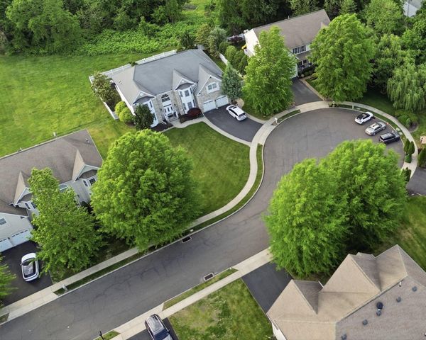 2780 HONEYSUCKLE LN, Huntingdon Valley, PA 19006