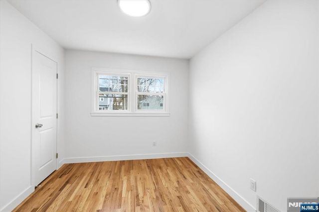 0-04 Pine, Fair Lawn, NJ 07410