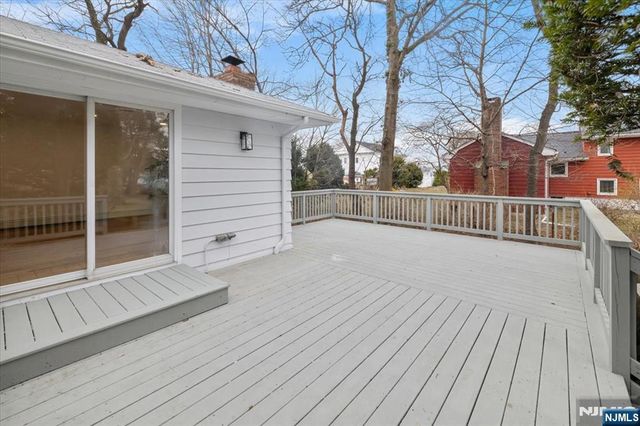 0-04 Pine, Fair Lawn, NJ 07410