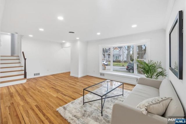 0-04 Pine, Fair Lawn, NJ 07410