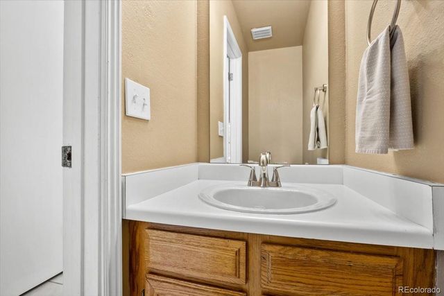 1342 S Idalia Street, Aurora, CO 80017