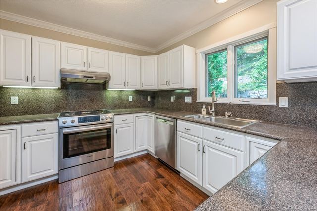 900 Heritage Hills B, Somers, NY 10589