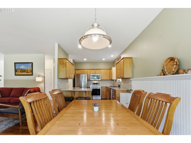 21154 Sw LADYFERN Dr, Sherwood, OR 97140