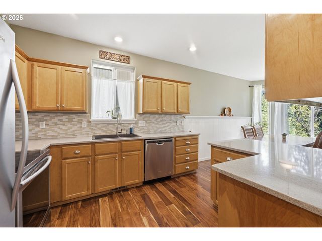 21154 Sw LADYFERN Dr, Sherwood, OR 97140