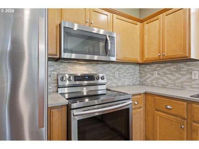 21154 Sw LADYFERN Dr, Sherwood, OR 97140