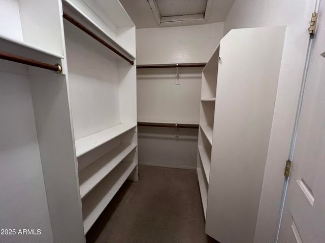 1961 E SHANNON Street, Gilbert, AZ 85295