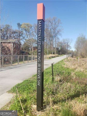 1087 M L King Jr Drive SW, Atlanta, GA 30314