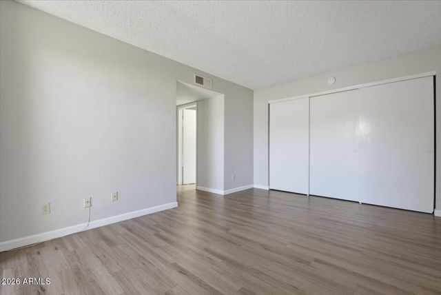 917 S HACIENDA Drive, Tempe, AZ 85281
