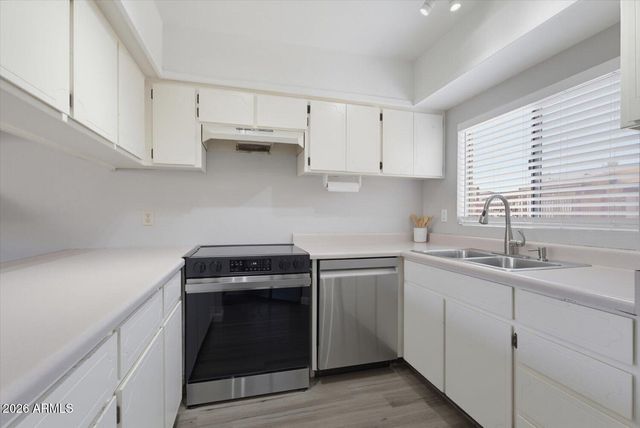 917 S HACIENDA Drive, Tempe, AZ 85281