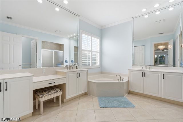 1394 King Sago CT, Naples, FL 34119