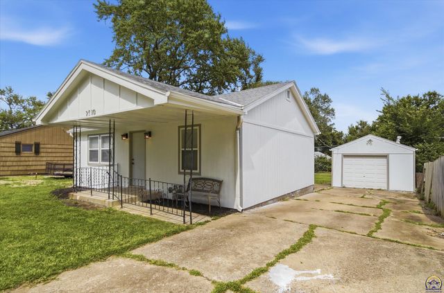 2510 SE Wisconsin AVE, Topeka, KS 66605